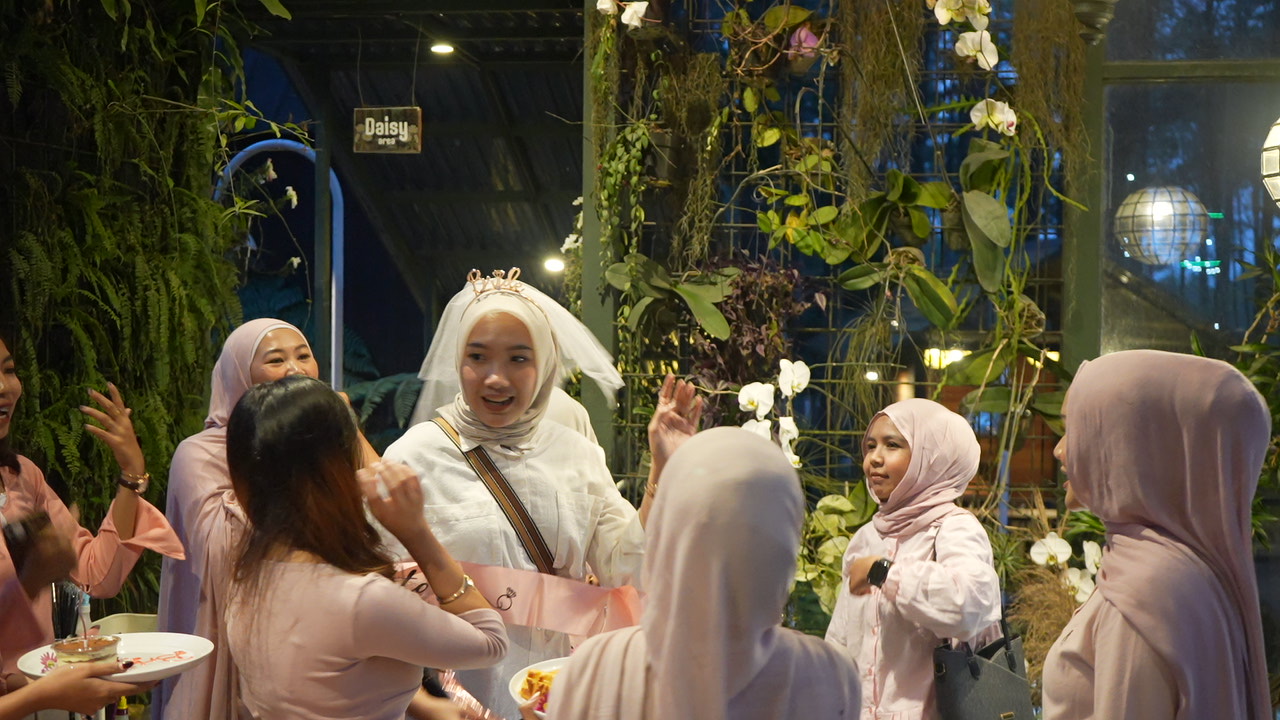 Keceriaan Bridal Shower Bersama Sahabat di Daisy Area